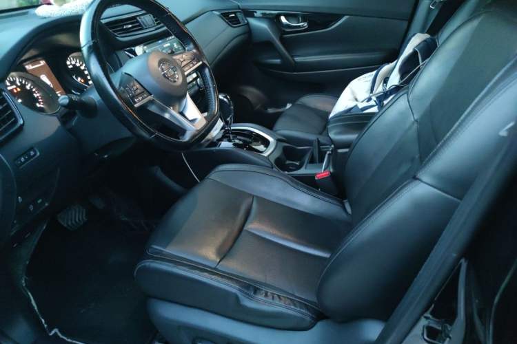 Used Nissan X-Trail 2020 2.0L XL ITS CVT 2WD SmartConnect Comfort Edition Left Front Seat