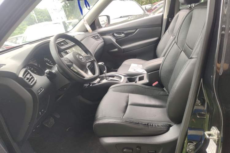 Used Nissan X-Trail 2020 2.0L XL ITS CVT 2WD SmartConnect Comfort Edition Left Front Seat