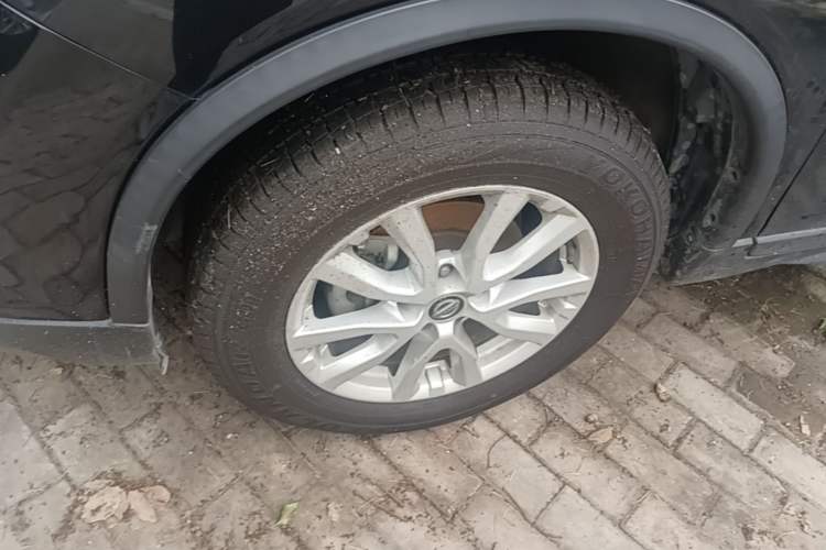 Used Nissan X-Trail 2020 2.0L XL ITS CVT 2WD SmartConnect Comfort Edition Left Front Wheel Hub