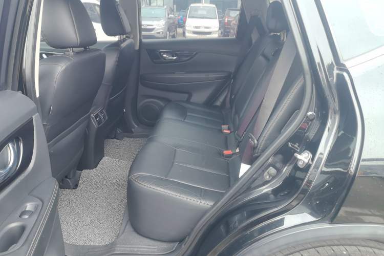 Used Nissan X-Trail 2020 2.0L XL ITS CVT 2WD SmartConnect Comfort Edition Left Rear Seat