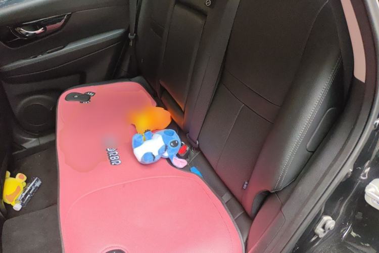 Used Nissan X-Trail 2020 2.0L XL ITS CVT 2WD SmartConnect Comfort Edition Left Rear Seat