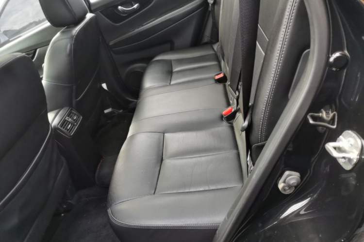 Used Nissan X-Trail 2020 2.0L XL ITS CVT 2WD SmartConnect Comfort Edition Left Rear Seat