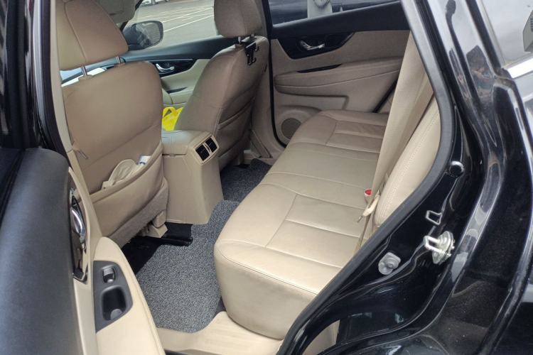 Used Nissan X-Trail 2020 2.0L XL ITS 3-Row CVT 2WD SmartConnect 7-Seater Comfort Edition Left Rear Seat