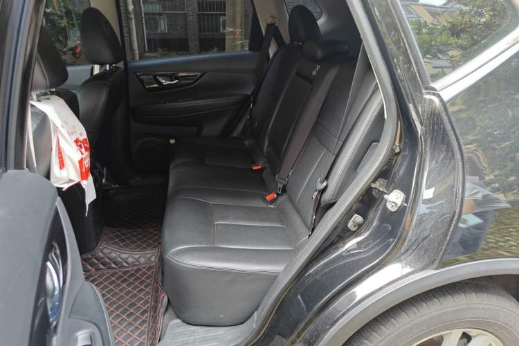 Used Nissan X-Trail 2020 2.0L XL ITS CVT 2WD SmartConnect Comfort Edition Left Rear Seat