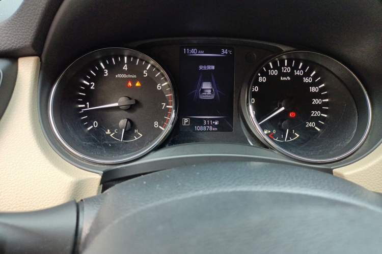 Used Nissan X-Trail 2020 2.0L XL ITS 3-Row CVT 2WD SmartConnect 7-Seater Comfort Edition Odometer Close Up