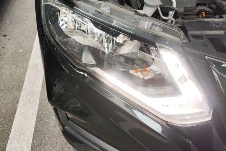 Used Nissan X-Trail 2020 2.0L XL ITS CVT 2WD SmartConnect Comfort Edition Right Front Headlight
