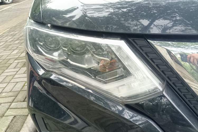 Used Nissan X-Trail 2020 2.0L XL Premium CVT 2WD SmartConnect Luxury Edition Right Front Headlight