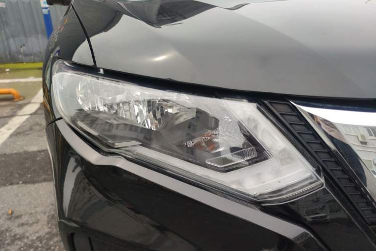 Used Nissan X-Trail 2020 2.0L XL ITS CVT 2WD SmartConnect Comfort Edition Right Front Headlight