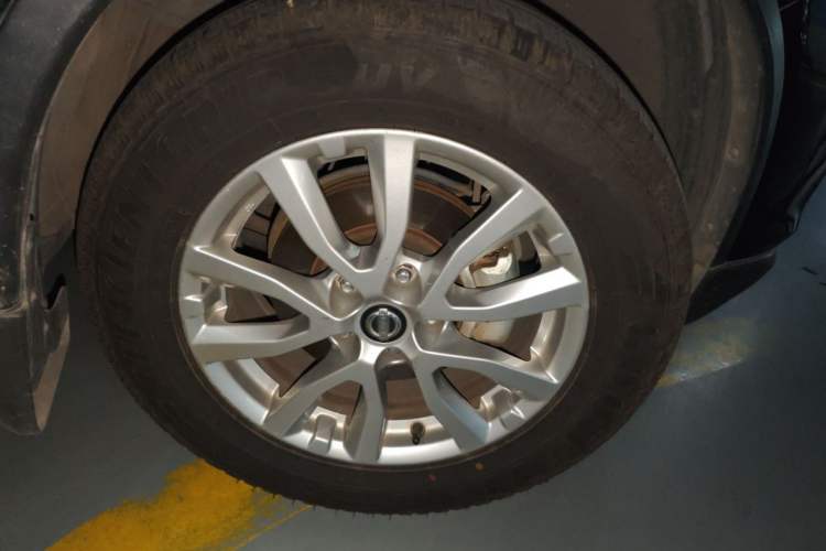 Used Nissan X-Trail 2020 2.0L XL ITS CVT 2WD SmartConnect Comfort Edition Right Front Wheel Hub
