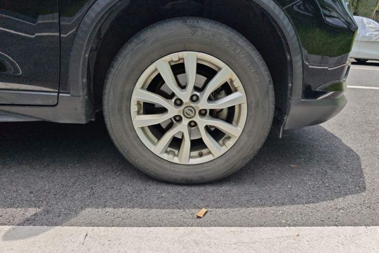 Used Nissan X-Trail 2020 2.0L XL ITS CVT 2WD SmartConnect Comfort Edition Right Front Wheel Hub