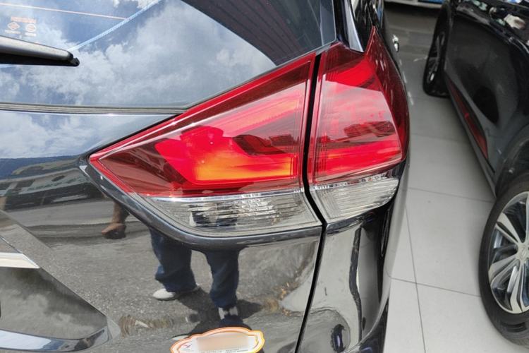 Used Nissan X-Trail 2020 2.5L XL ITS CVT 4WD Deluxe Navigation Edition Right Rear Taillight