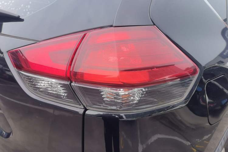 Used Nissan X-Trail 2020 2.0L XL ITS CVT 2WD SmartConnect Comfort Edition Right Rear Taillight