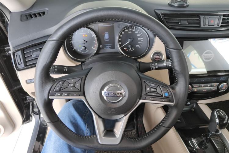 Used Nissan X-Trail 2020 2.5L XL ITS CVT 4WD Deluxe Navigation Edition Steering Wheel