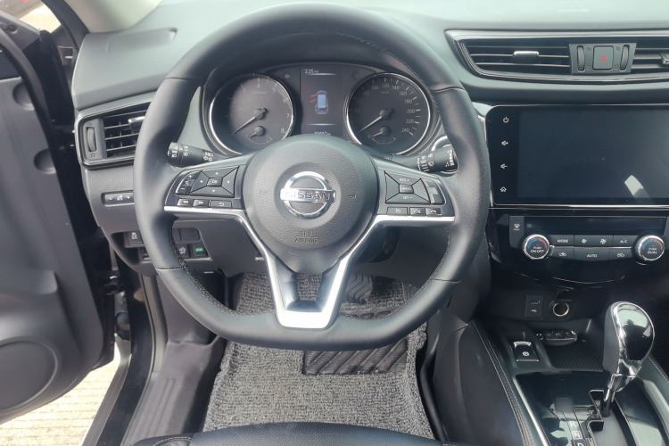 Used Nissan X-Trail 2020 2.0L XL ITS CVT 2WD SmartConnect Comfort Edition Steering Wheel