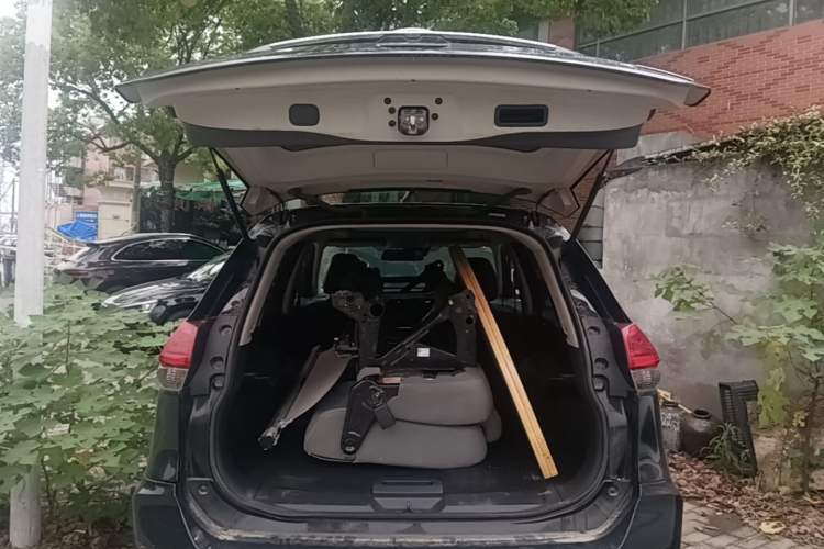 Used Nissan X-Trail 2020 2.0L XL ITS CVT 2WD SmartConnect Comfort Edition Trunk