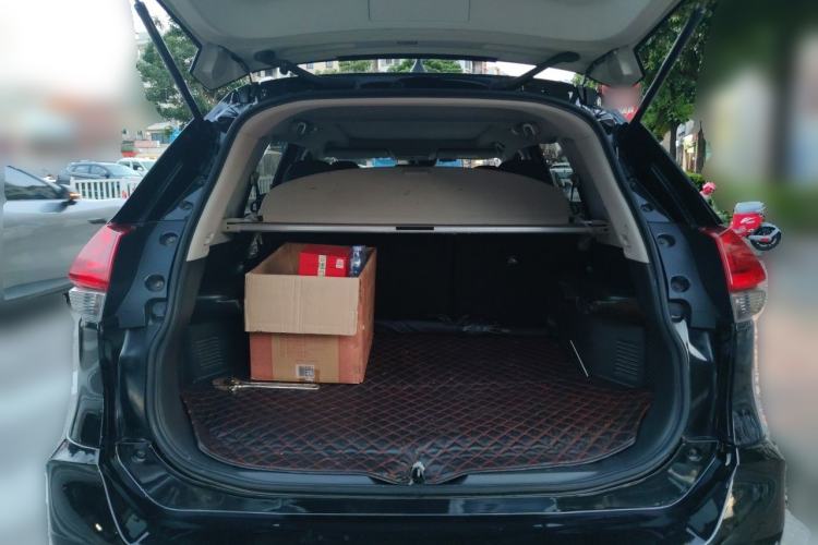 Used Nissan X-Trail 2020 2.0L XL ITS CVT 2WD SmartConnect Comfort Edition Trunk