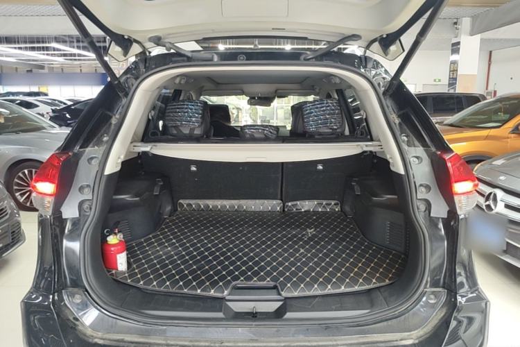 Used Nissan X-Trail 2020 2.5L XL ITS CVT 4WD Deluxe Navigation Edition Trunk
