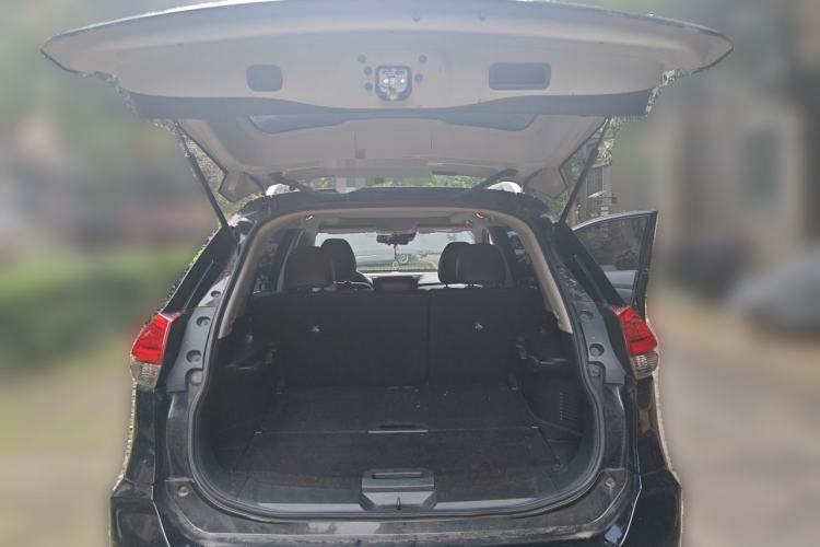 Used Nissan X-Trail 2020 2.0L XL ITS CVT 2WD SmartConnect Comfort Edition Trunk