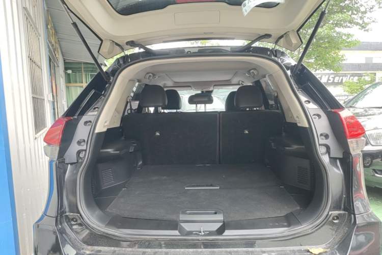 Used Nissan X-Trail 2020 2.0L XL ITS CVT 2WD SmartConnect Comfort Edition Trunk