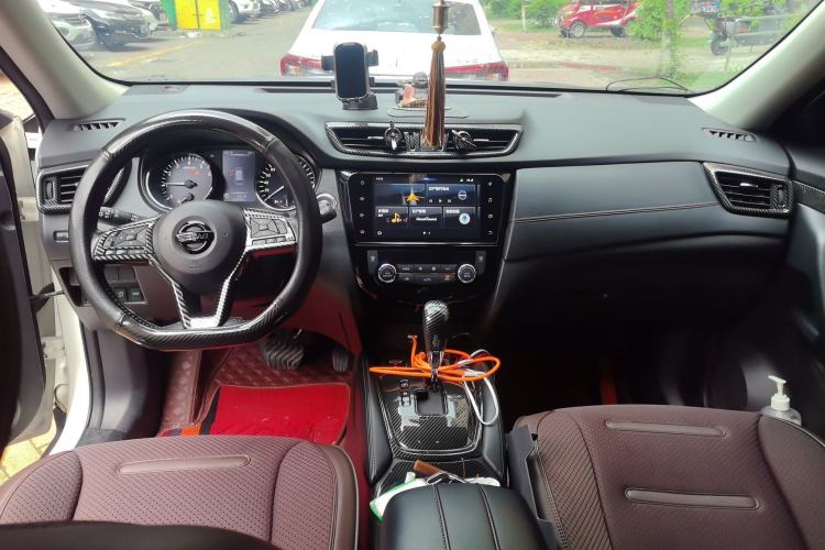Used Nissan X-Trail 2020 2.0L XL ITS CVT 2WD SmartConnect Comfort Edition Center Console