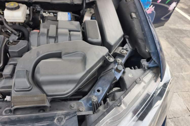 Used Nissan X-Trail 2020 2.0L XL ITS CVT 2WD SmartConnect Comfort Edition Engine Bay Left