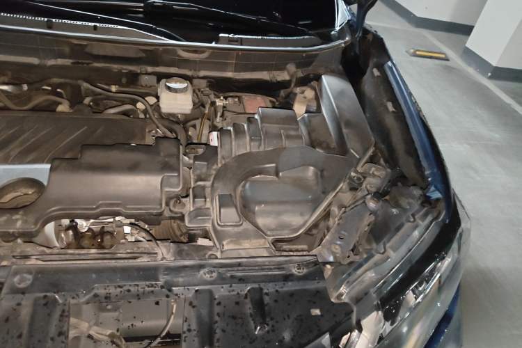 Used Nissan X-Trail 2020 2.0L XL Premium CVT 2WD SmartConnect Luxury Edition Engine Bay Left