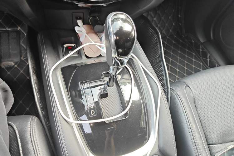 Used Nissan X-Trail 2020 2.0L XL Premium CVT 2WD SmartConnect Luxury Edition Gear Lever