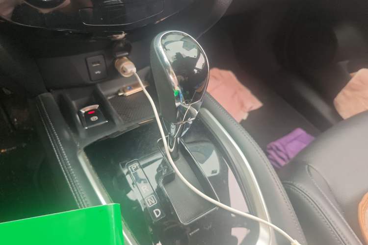 Used Nissan X-Trail 2020 2.0L XL ITS CVT 2WD SmartConnect Comfort Edition Gear Lever