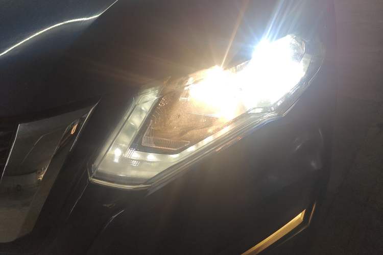 Used Nissan X-Trail 2020 2.0L XL ITS CVT 2WD SmartConnect Comfort Edition Left Front Headlight
