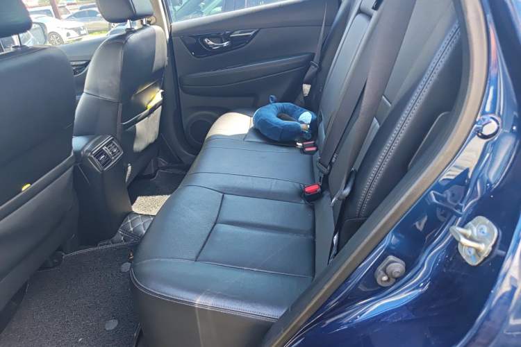 Used Nissan X-Trail 2020 2.0L XL ITS CVT 2WD SmartConnect Comfort Edition Left Rear Seat