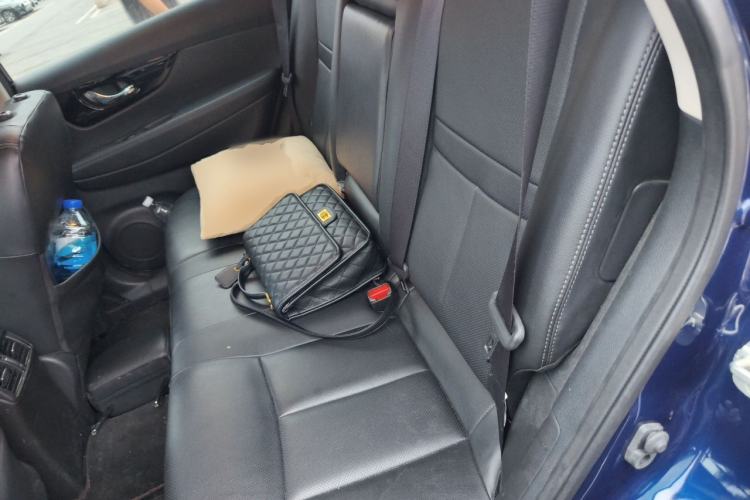 Used Nissan X-Trail 2020 2.0L XL ITS CVT 2WD SmartConnect Comfort Edition Left Rear Seat