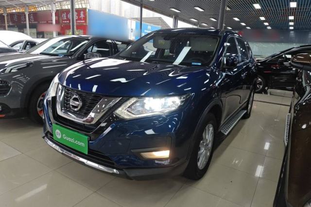 Ojetý Nissan X-Trail 2020 2.0L XL ITS CVT 2WD SmartConnect Comfort Edition
