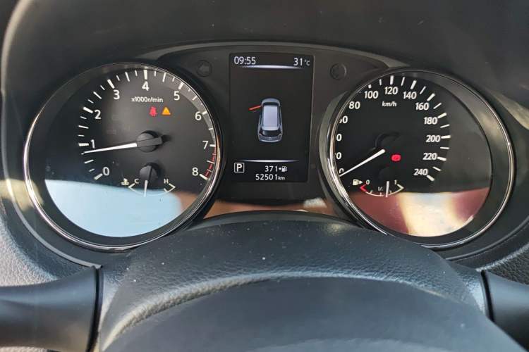 Used Nissan X-Trail 2020 2.0L XL ITS CVT 2WD SmartConnect Comfort Edition Odometer Close Up