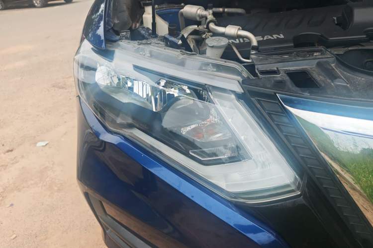Used Nissan X-Trail 2020 2.0L XL ITS CVT 2WD SmartConnect Comfort Edition Right Front Headlight