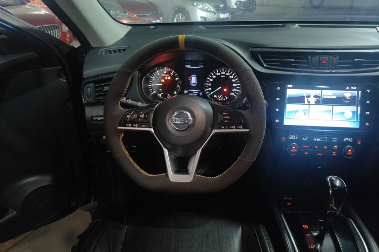 Used Nissan X-Trail 2020 2.0L XL ITS CVT 2WD SmartConnect Comfort Edition Steering Wheel