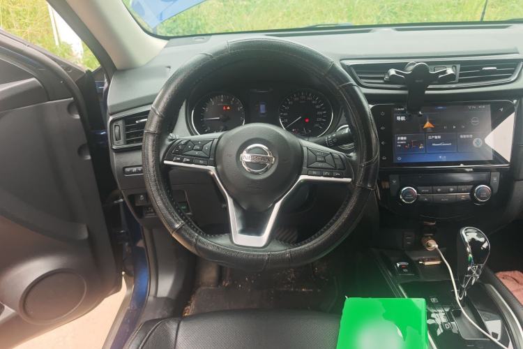 Used Nissan X-Trail 2020 2.0L XL ITS CVT 2WD SmartConnect Comfort Edition Steering Wheel