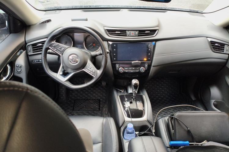 Used Nissan X-Trail 2020 2.0L XL Premium CVT 2WD SmartConnect Luxury Edition Center Console