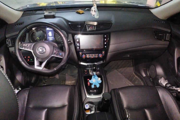 Used Nissan X-Trail 2020 2.5L XL ITS CVT 4WD Deluxe Navigation Edition Center Console