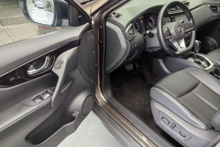 Used Nissan X-Trail 2020 2.0L XL Premium CVT 2WD SmartConnect Luxury Edition Exterior 8