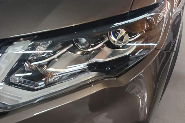 Used Nissan X-Trail 2020 2.0L XL Premium CVT 2WD SmartConnect Luxury Edition Left Front Headlight