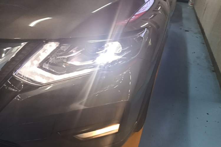 Used Nissan X-Trail 2020 2.0L XL Premium CVT 2WD SmartConnect Luxury Edition Left Front Headlight