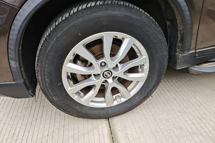 Used Nissan X-Trail 2020 2.0L XL ITS CVT 2WD SmartConnect Comfort Edition Left Front Wheel Hub