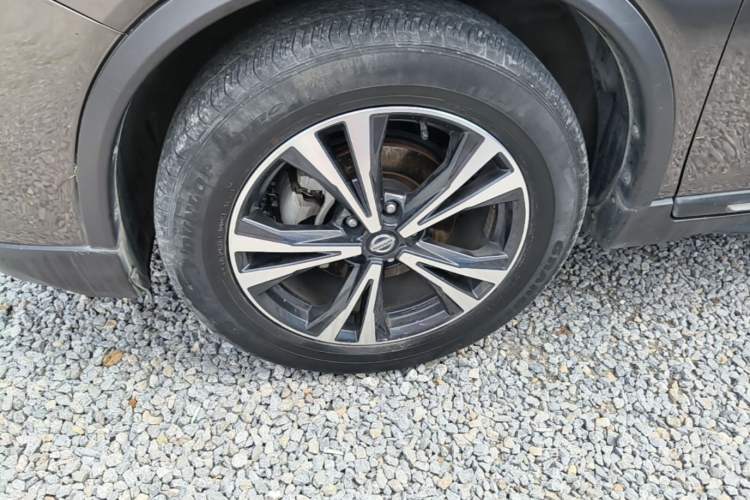 Used Nissan X-Trail 2020 2.5L XL ITS CVT 4WD Deluxe Navigation Edition Left Front Wheel Hub