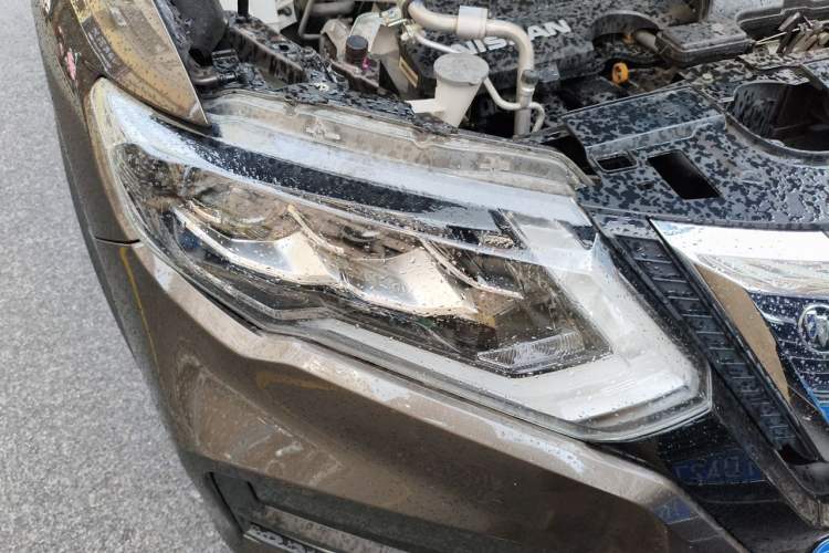 Used Nissan X-Trail 2020 2.0L XL Premium CVT 2WD SmartConnect Luxury Edition Right Front Headlight