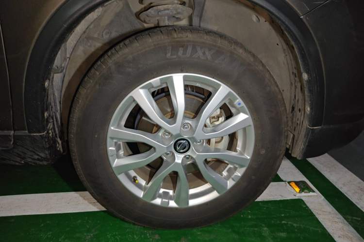 Used Nissan X-Trail 2020 2.0L XL ITS CVT 2WD SmartConnect Comfort Edition Right Front Wheel Hub