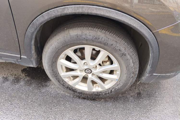 Used Nissan X-Trail 2020 2.0L XL Premium CVT 2WD SmartConnect Luxury Edition Right Front Wheel Hub