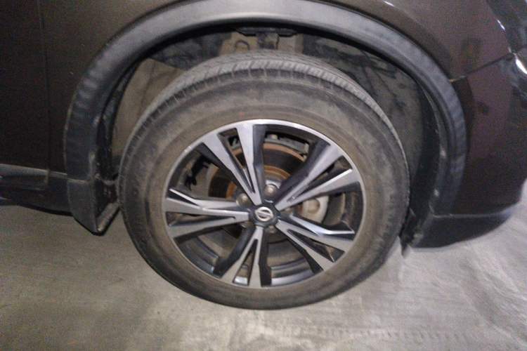 Used Nissan X-Trail 2020 2.5L XL ITS CVT 4WD Deluxe Navigation Edition Right Front Wheel Hub
