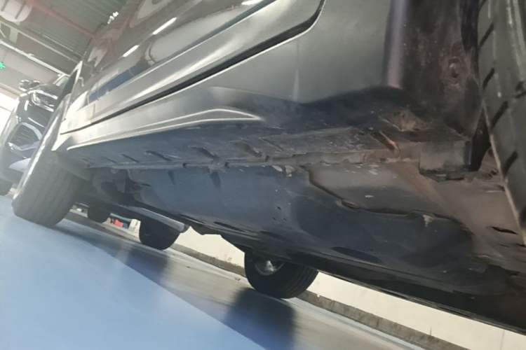 Used Nissan X-Trail 2020 2.0L XL Premium CVT 2WD SmartConnect Luxury Edition Right Side Sill