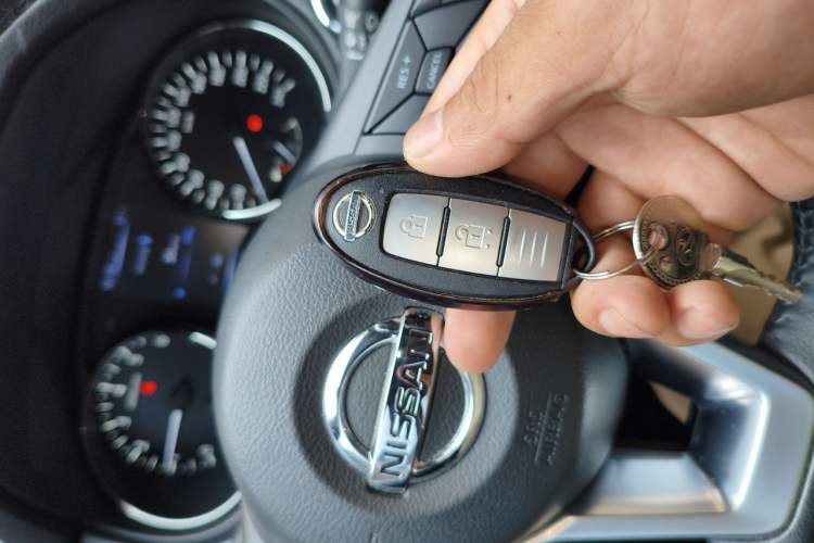 Used Nissan X-Trail 2020 2.0L XL Premium CVT 2WD SmartConnect Luxury Edition Vehicle Key