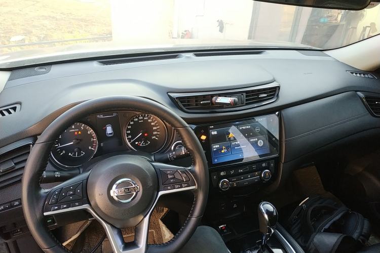 Used Nissan X-Trail 2020 2.0L XL ITS CVT 2WD SmartConnect Comfort Edition Center Console